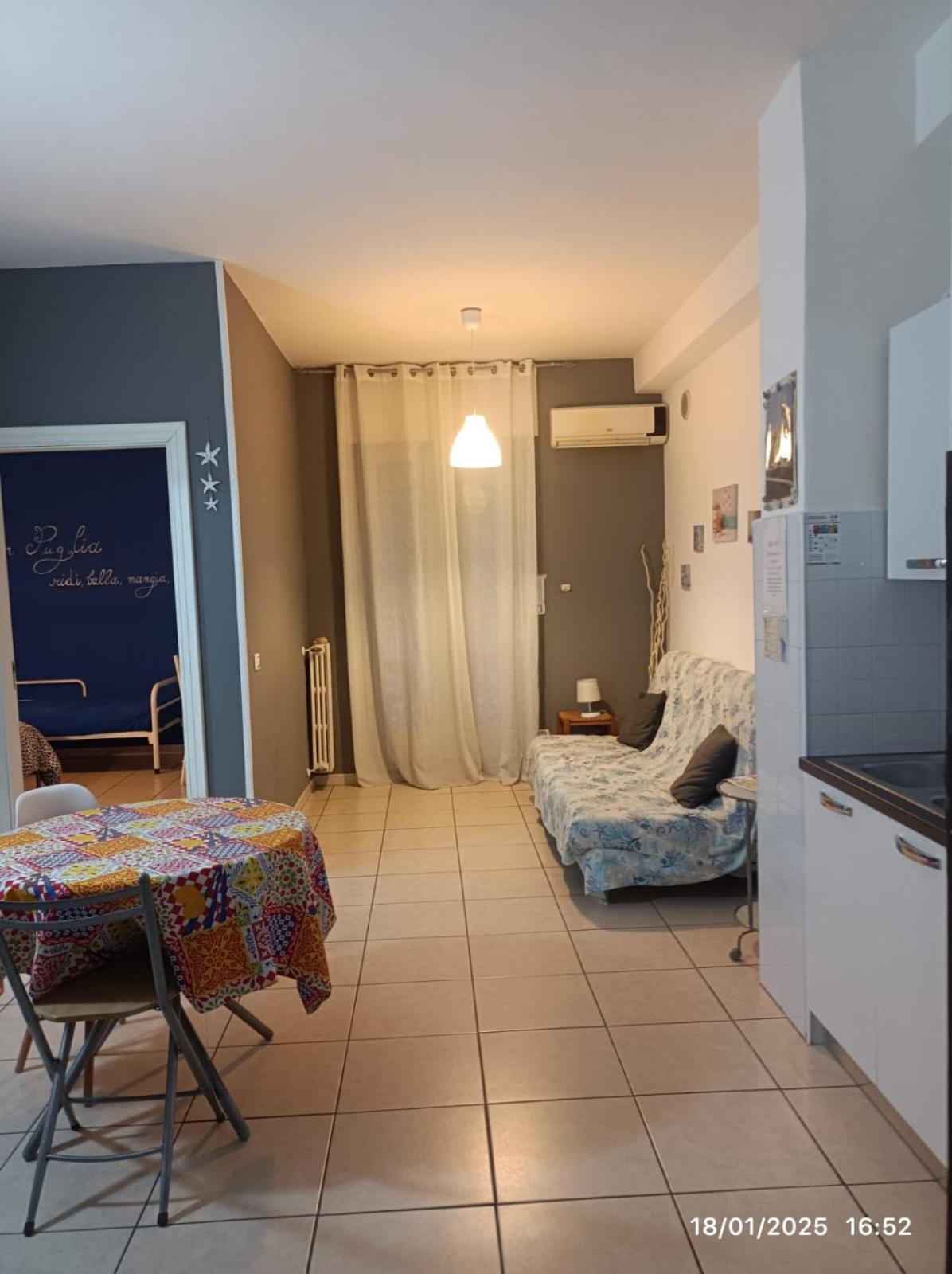 Travel And Living Hotel Trani Kültér fotó